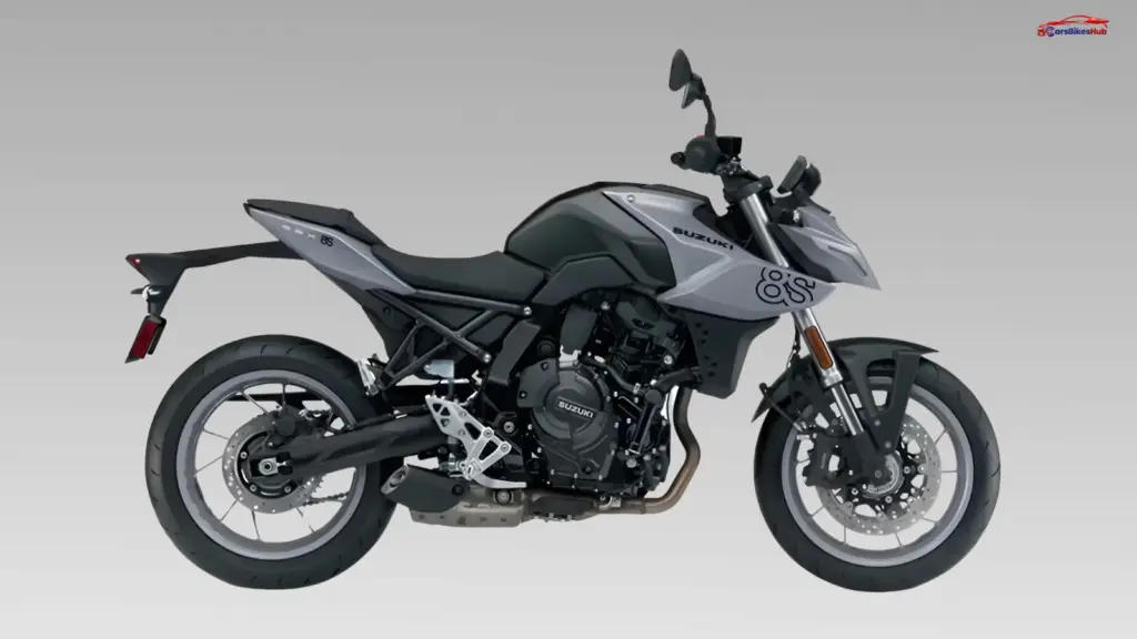 Suzuki GSX-8S streetfighter bike front view with aggressive design