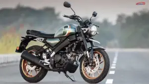 Yamaha XSR155 retro motorcycle front three-quarter view with round LED headlamp and neo retro styling