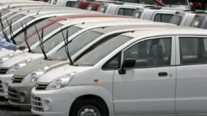 India passenger vehicle sales surge 27.3% in May 2026 as car dispatches reach a record 4.39 lakh units.