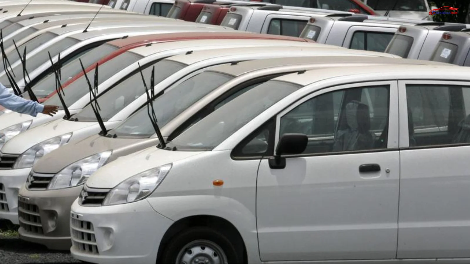 India passenger vehicle sales surge 27.3% in May 2026 as car dispatches reach a record 4.39 lakh units.