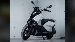 Keeway Hypevolt R electric scooter review 2026 showing front three-quarter design in India