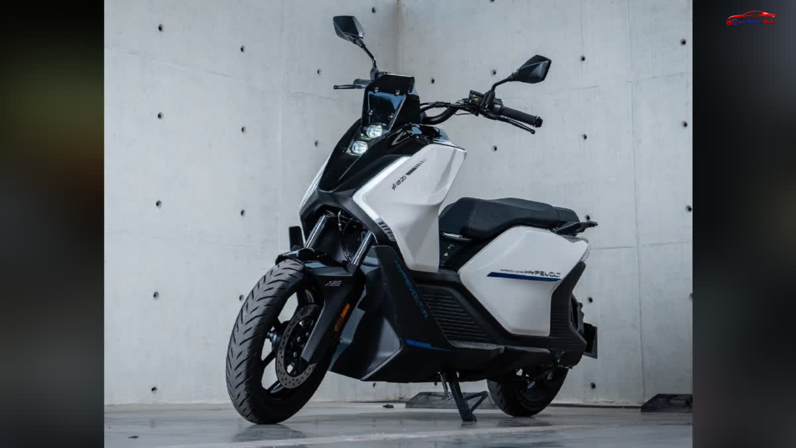 Keeway Hypevolt R electric scooter review 2026 showing front three-quarter design in India